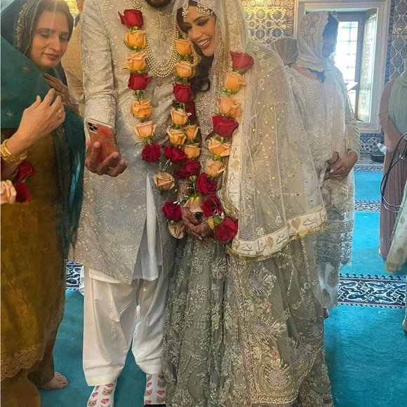 Suffuse by Sana Yasir Pakistani lehenga and choli - Picture 6 of 7